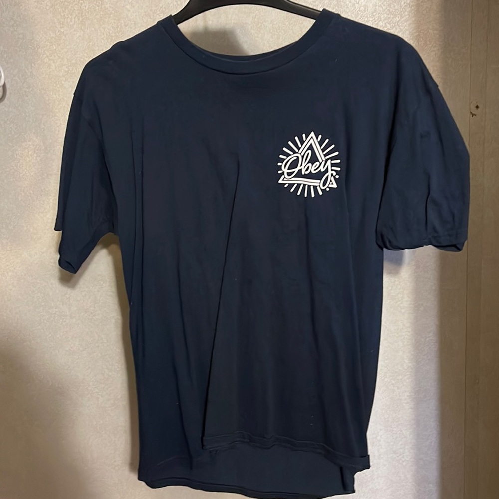 Obey T shirt